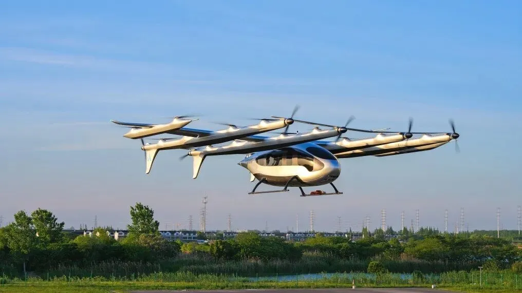 AutoFlight V5000 Matrix Concludes 'Heterogeneous Three-Aircraft Formation' Flight, Officially Kicks Off Airworthiness Certification