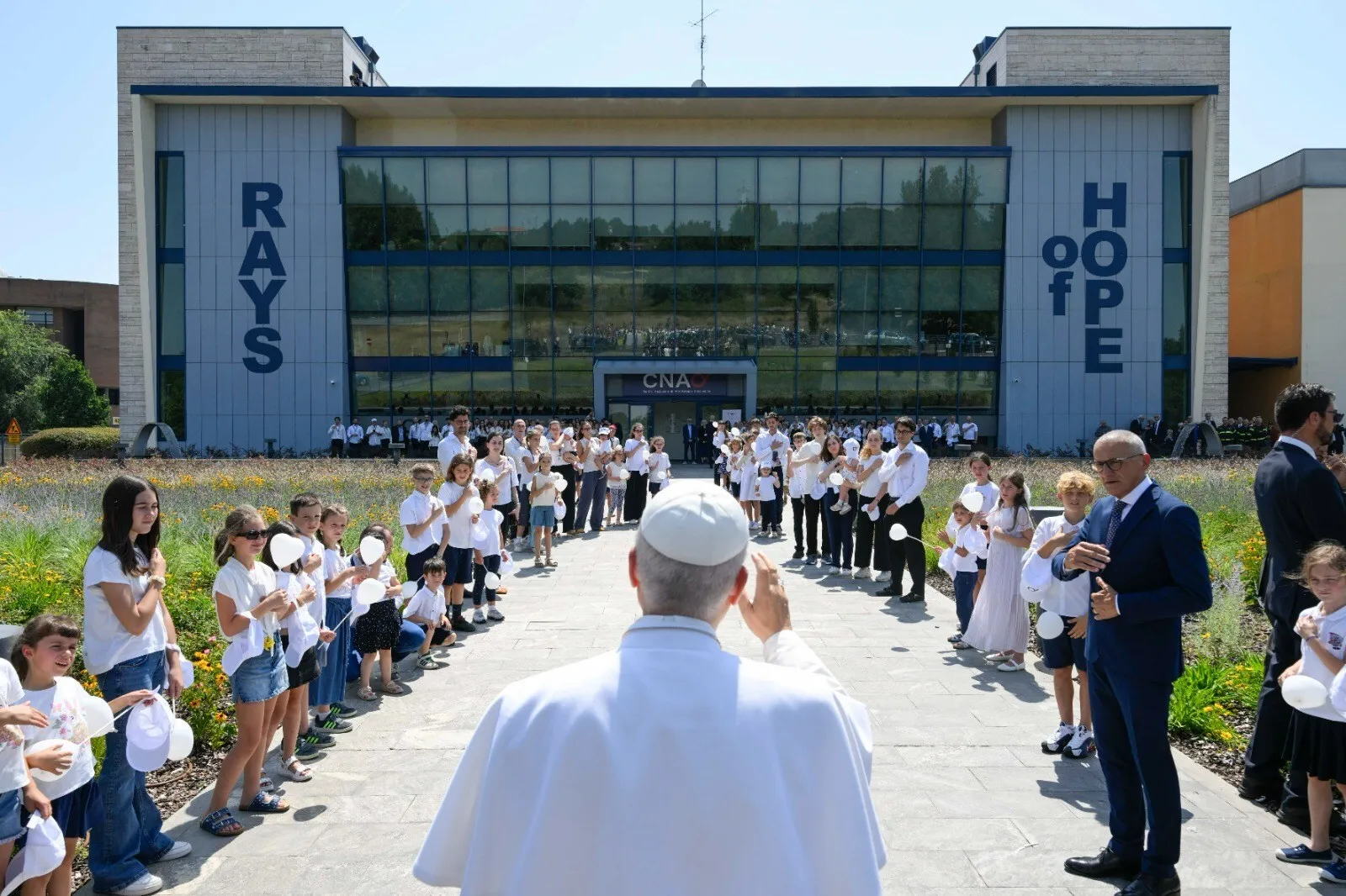 Pope Leo XIV embraces paediatric patients at CNAO in Pavia