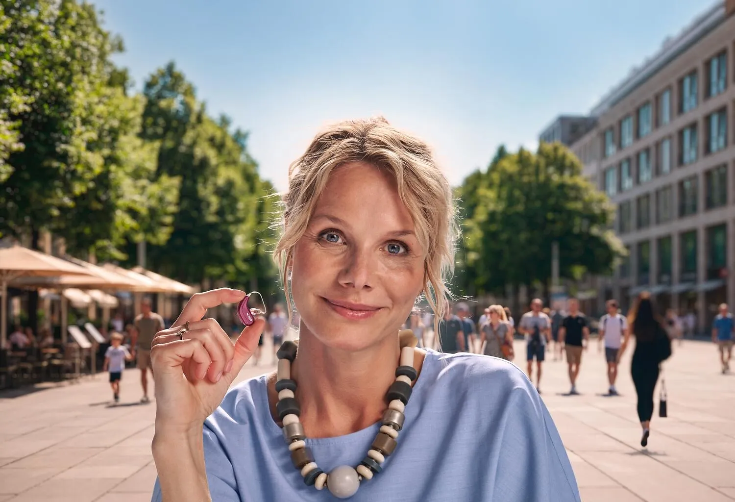 Introducing Oticon Reveal™ - the world's first hearing aid powered by Dual AI